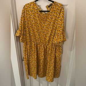 Boohoo Mustard Floral Dress ( plus size)